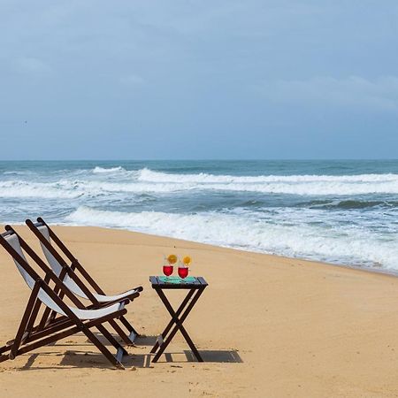 Saffronstays Blue Flag House, A 3-Bdr Beachfront Villa In Hejamady マンガロール エクステリア 写真