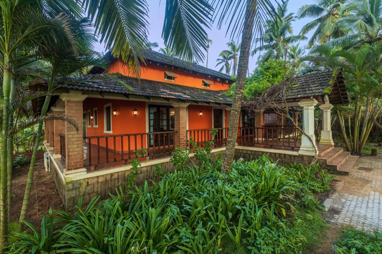 Saffronstays Blue Flag House, A 3-Bdr Beachfront Villa In Hejamady マンガロール エクステリア 写真