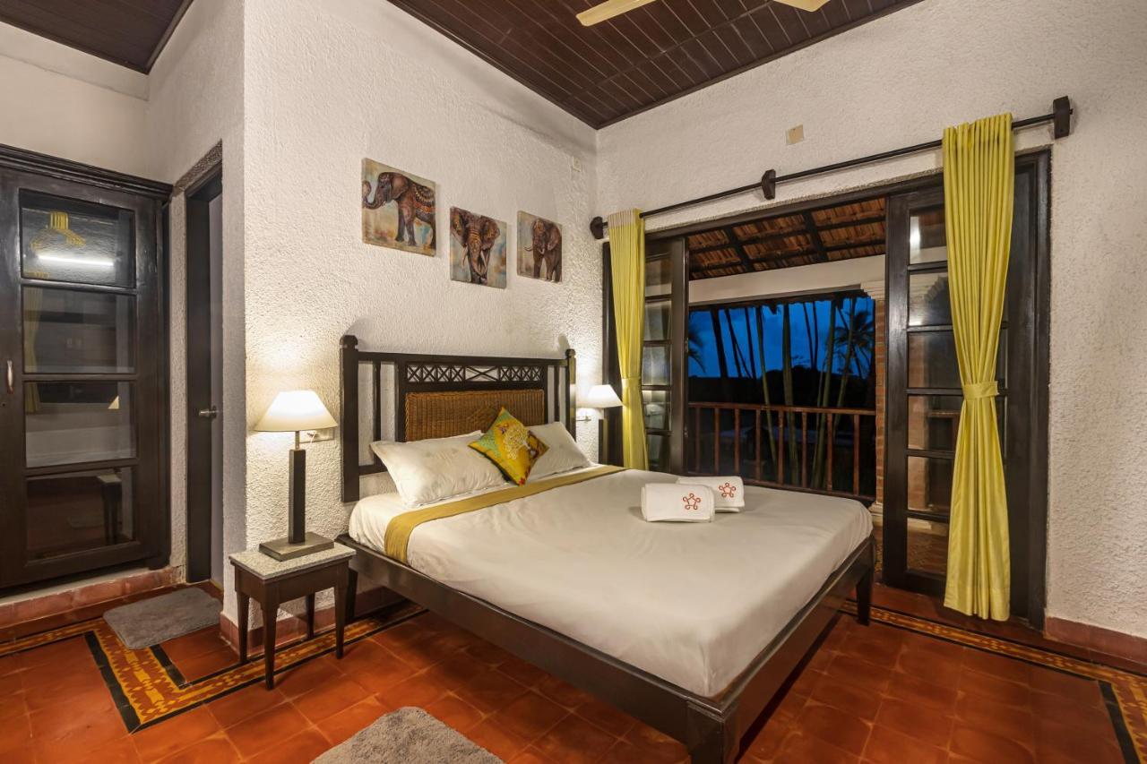 Saffronstays Blue Flag House, A 3-Bdr Beachfront Villa In Hejamady マンガロール エクステリア 写真